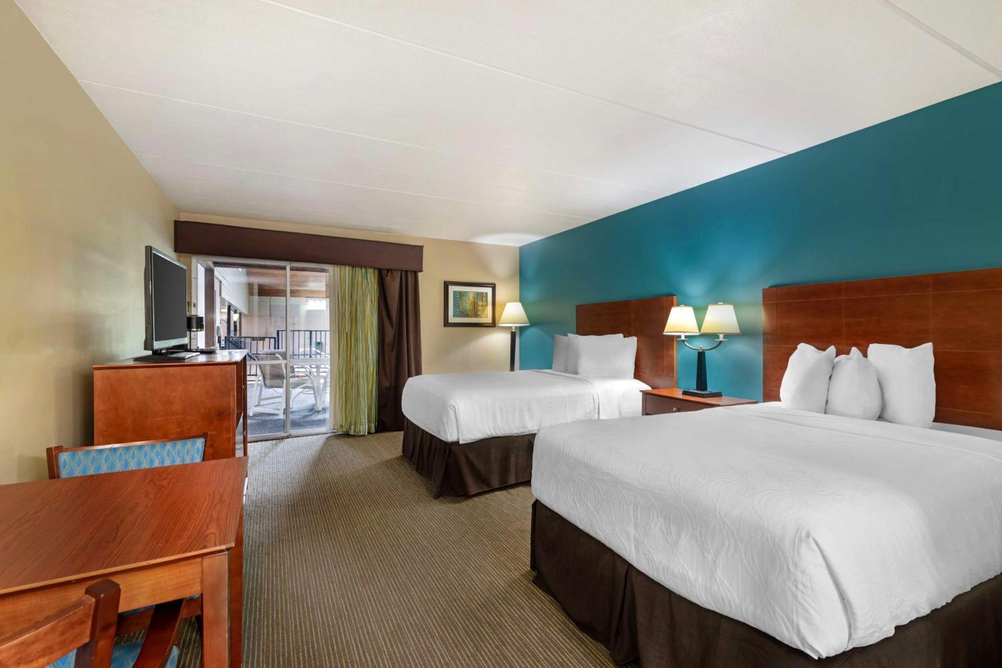 Best Western Plus Plattsburgh Exterior photo